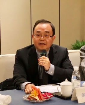 湖北省侨联副主席、商会名誉会长、金沙集团888881光电董事长陈义红